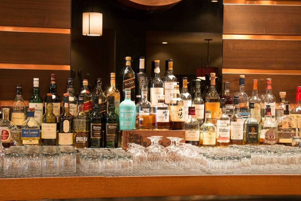 Republic Chophouse | restaurant | 218 N Adams St, Green Bay, WI 54301, USA | 9204307900 OR +1 920-430-7900