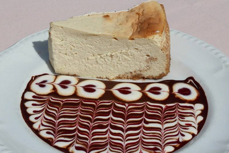 Rialto Restaurant | restaurant | 588 Westbury Ave, Carle Place, NY 11514, USA | 5169975283 OR +1 516-997-5283