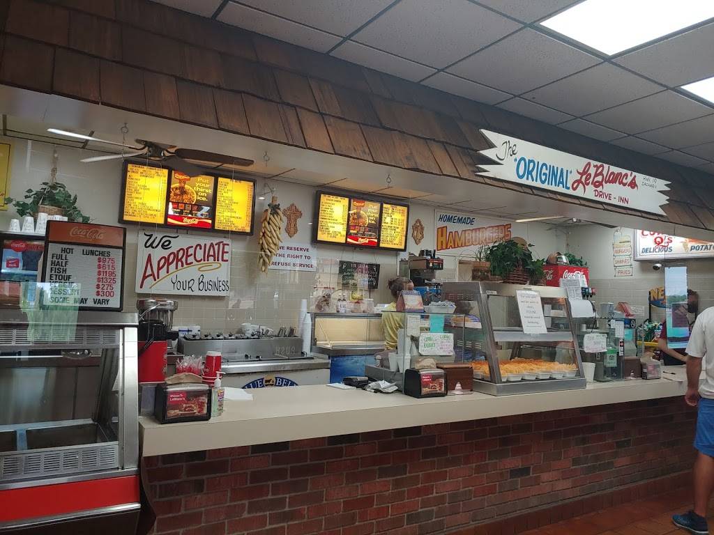 Le Blancs Drive Inn | restaurant | 4123 LA-19, Zachary, LA 70791, USA | 2256549928 OR +1 225-654-9928