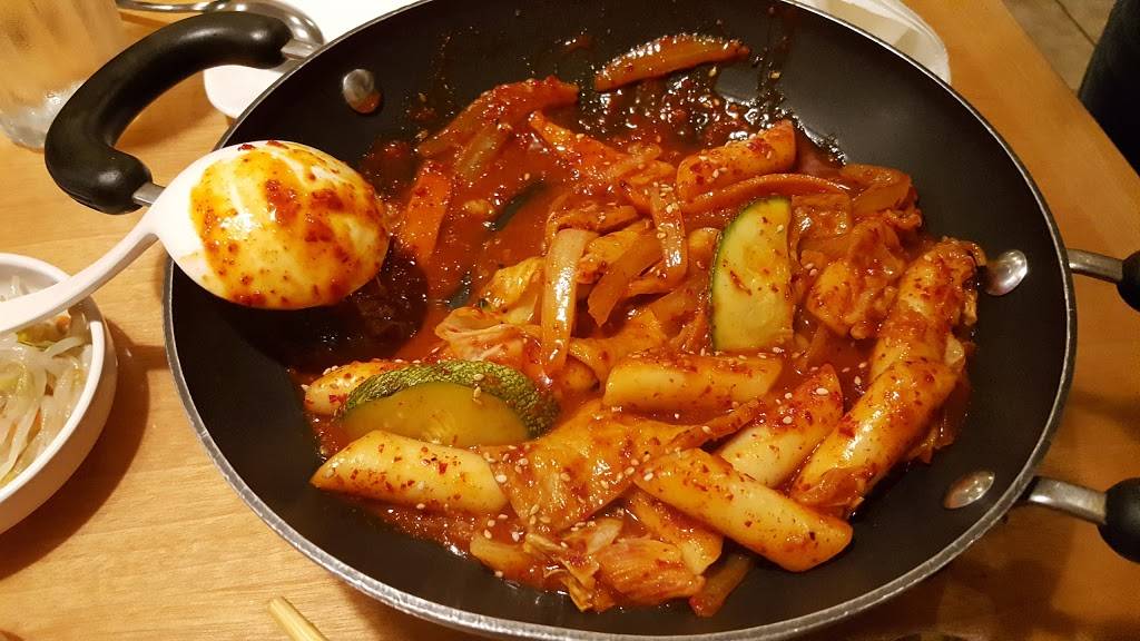 Gangnam Restaurant | restaurant | 2303 White Bear Ave, Maplewood, MN 55109, USA | 6517772826 OR +1 651-777-2826