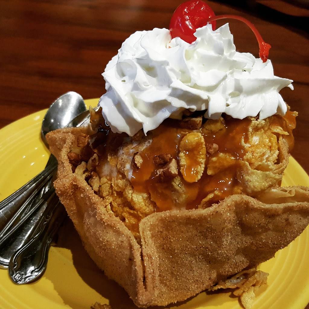 Yolandas Mexican Café | restaurant | 86 E Daily Dr, Camarillo, CA 93010, USA | 8053899922 OR +1 805-389-9922