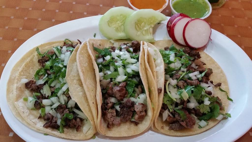 El Gallo De Oro | restaurant | 360 Ocean Ave, Jersey City, NJ 07305, USA | 2013323786 OR +1 201-332-3786