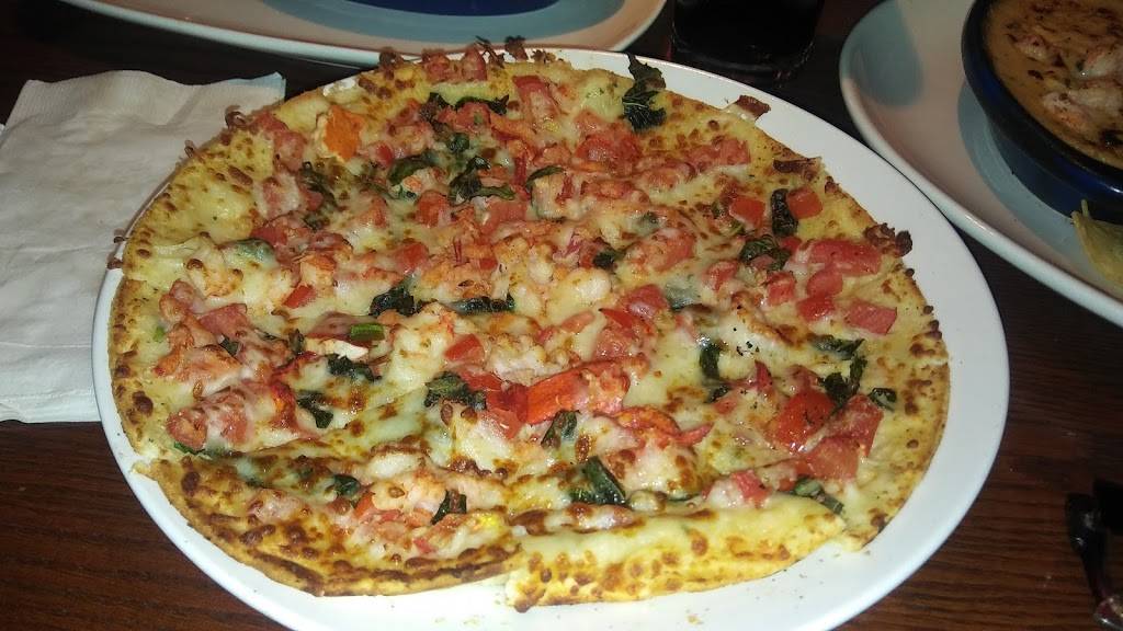 Red Lobster | restaurant | 5051 Auth Way, Camp Springs, MD 20746, USA | 3014233715 OR +1 301-423-3715