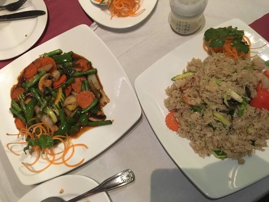 V.Thai | restaurant | 113 Danbury Rd, Ridgefield, CT 06877, USA | 2038941424 OR +1 203-894-1424
