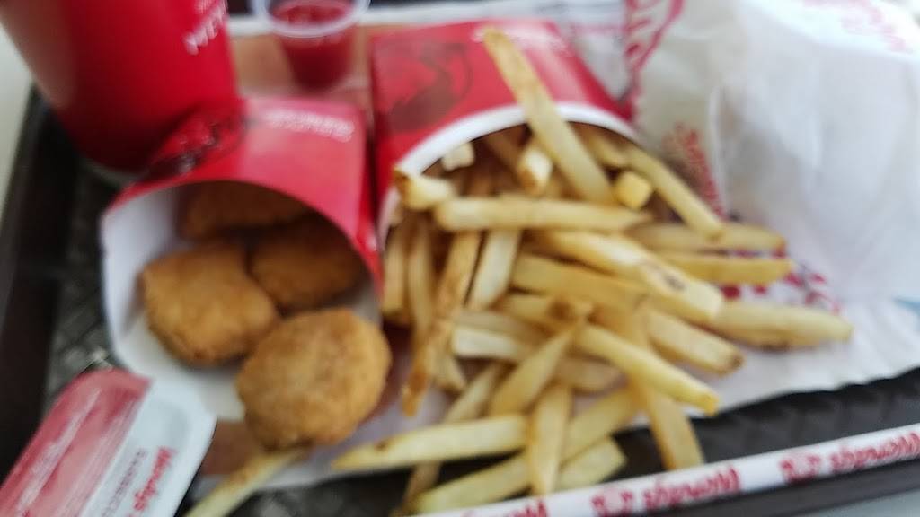 Wendys | restaurant | 330 W. Nine Mile Rd, Hazel Park, MI 48030, USA | 2485410048 OR +1 248-541-0048