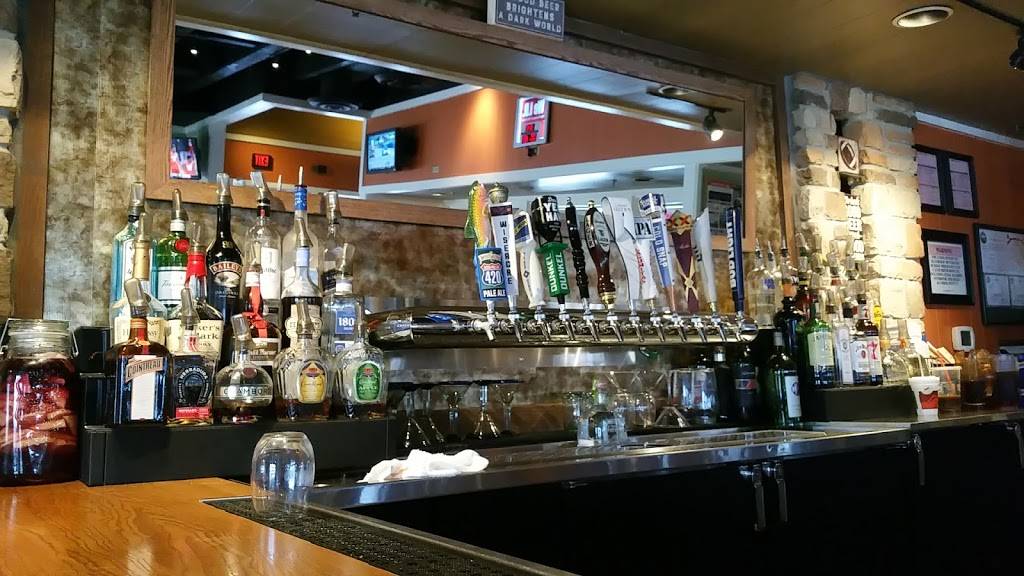 Chilis Grill & Bar | restaurant | 1921 Gunbarrel Rd, Chattanooga, TN 37421, USA | 4238926319 OR +1 423-892-6319