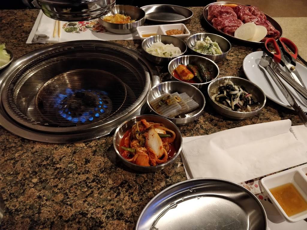 Twin Dragon Restaurant | restaurant | 9046 W Golf Rd, Niles, IL 60714, USA | 8478036777 OR +1 847-803-6777