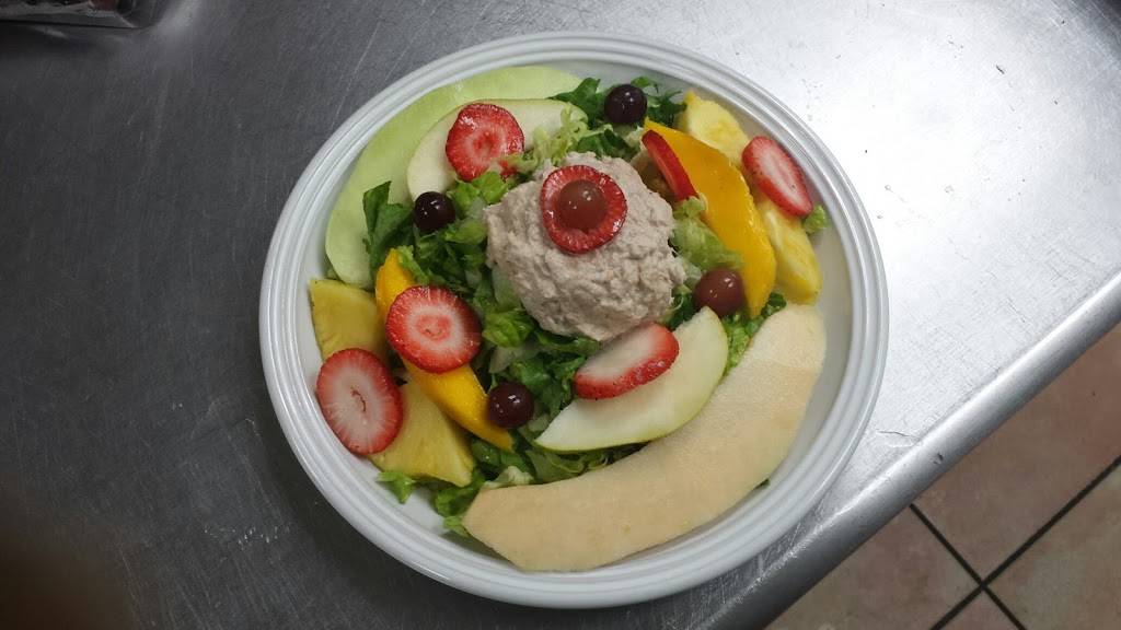 Rodneys Jamaican Grill | restaurant | 814 8th Ave W, Palmetto, FL 34221, USA | 9419813214 OR +1 941-981-3214