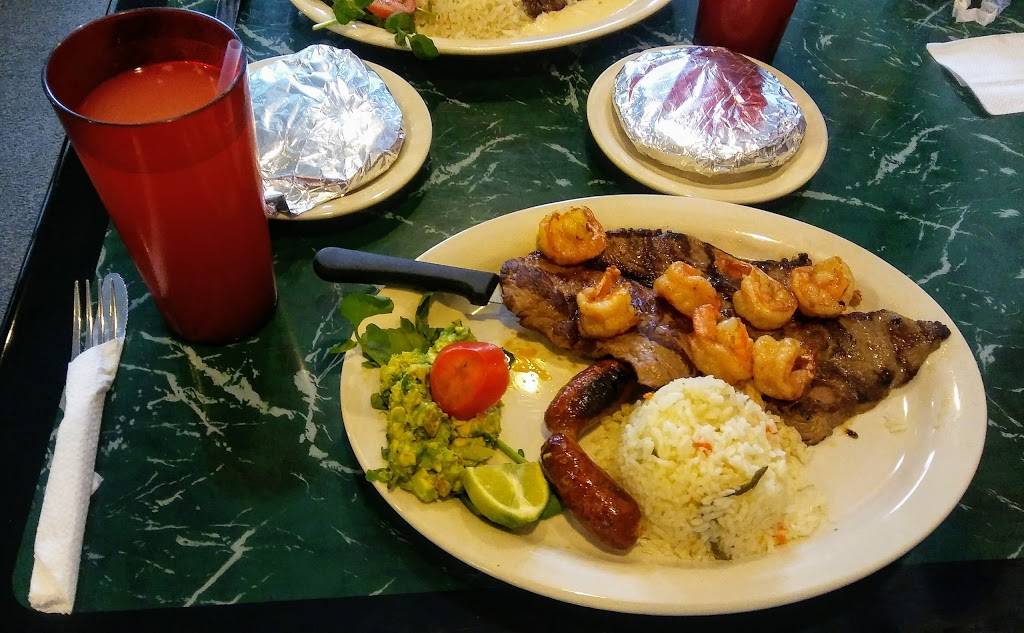 El Salvador Del Mundo | restaurant | 2901 6th Ave, Des Moines, IA 50313, USA | 5152445224 OR +1 515-244-5224