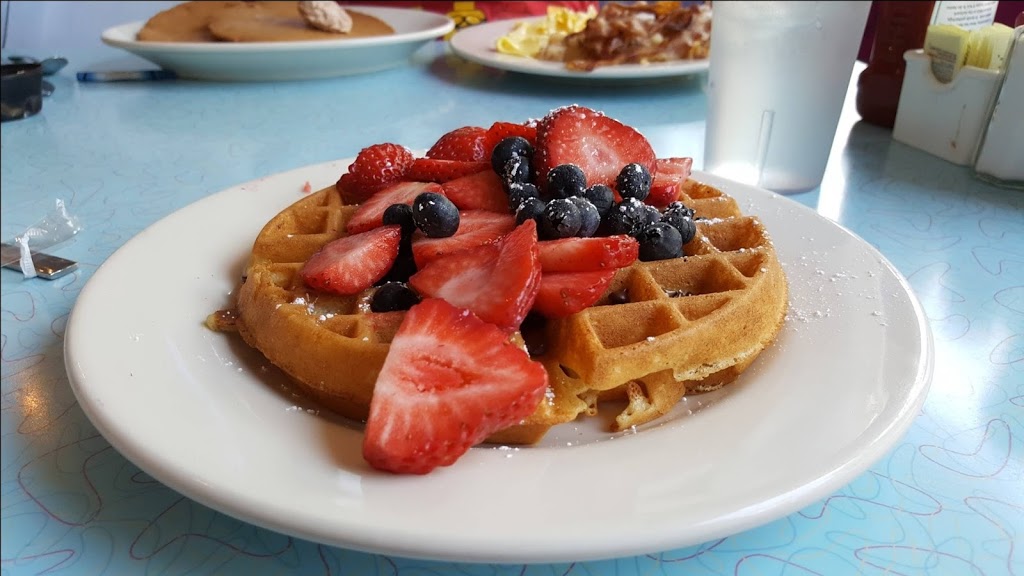 Zoes | restaurant | 1105 Massachusetts Ave, Cambridge, MA 02138, USA | 6174950055 OR +1 617-495-0055