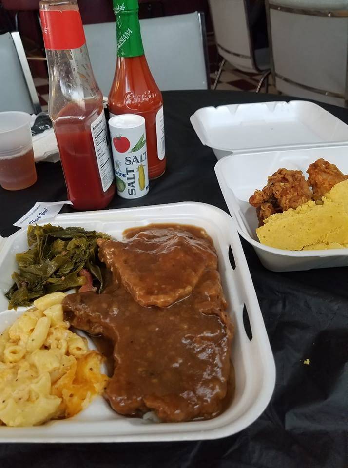 Michelles Soul Food Kitchen | restaurant | 2087 Del Monte Blvd, Seaside, CA 93955, USA | 8317602386 OR +1 831-760-2386
