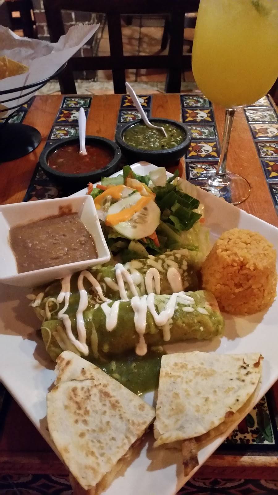 La Herradura | restaurant | 563 Main St, New Rochelle, NY 10801, USA | 9142352055 OR +1 914-235-2055