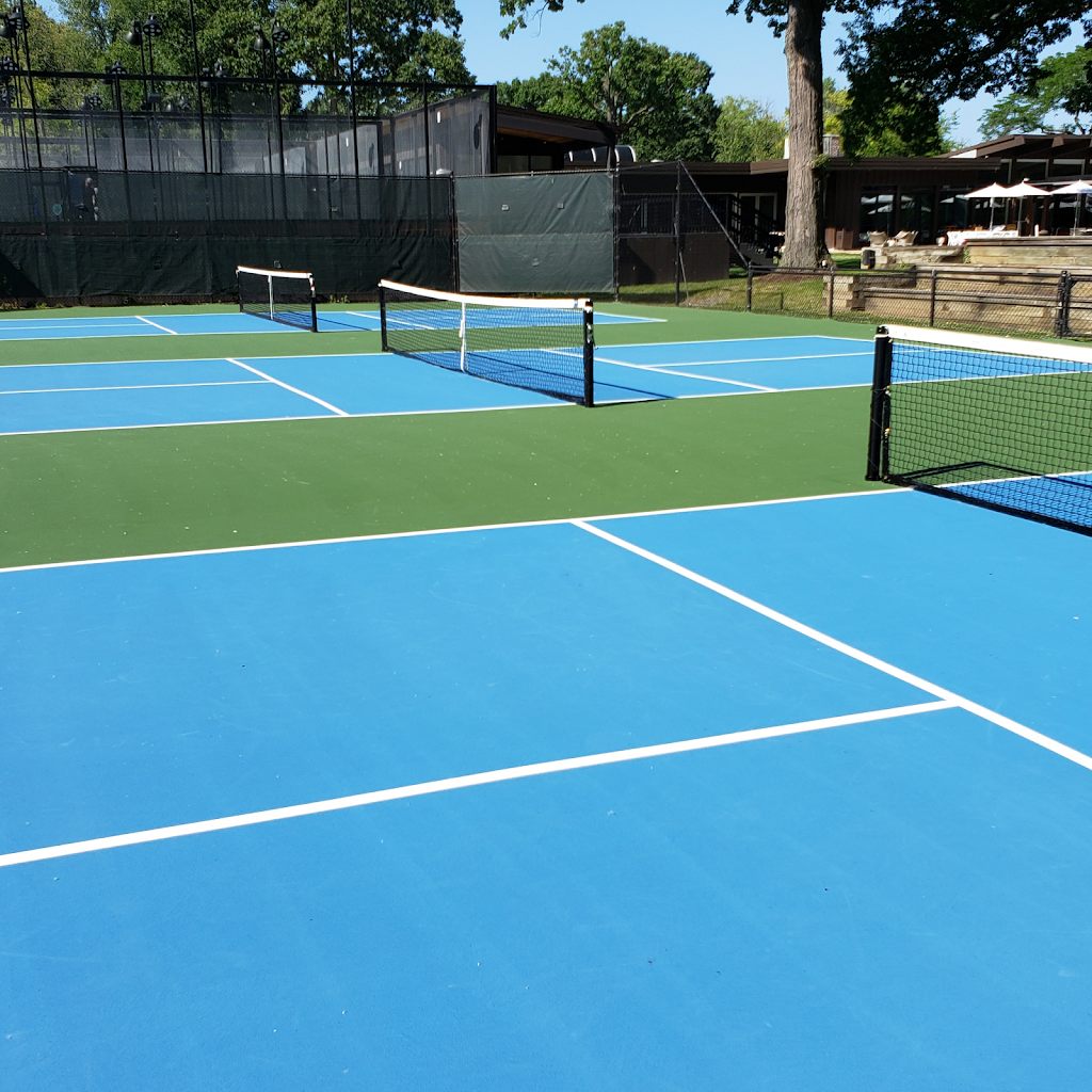 The Birchwood Club | restaurant | 1174 Park Ave W, Highland Park, IL 60035, USA | 8478312040 OR +1 847-831-2040