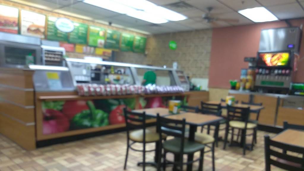 Subway | restaurant | 4439 N Kickapoo Ave, Shawnee, OK 74804, USA | 4052739892 OR +1 405-273-9892