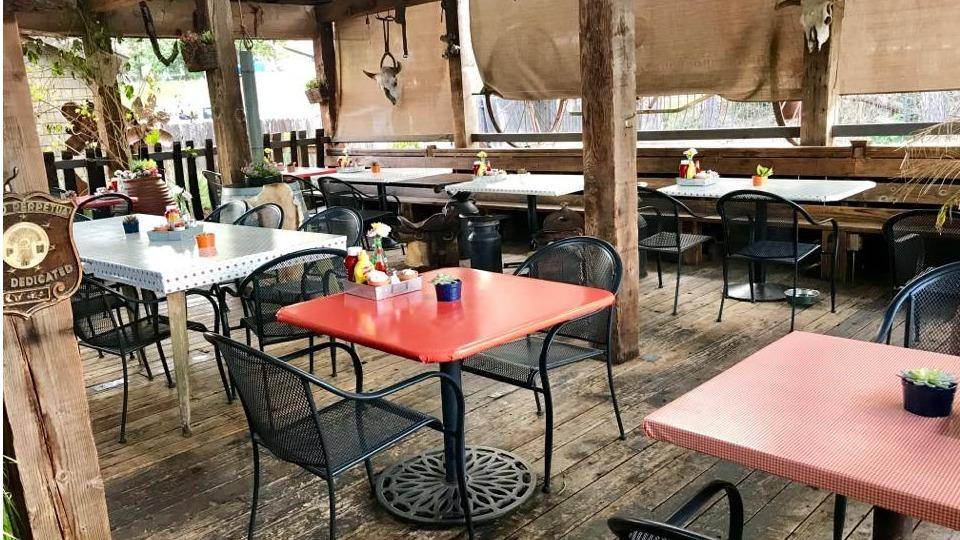 Dine n Dash Pub & Grill | cafe | 1516 S Canyon Way, Colfax, CA 95713, USA | 5303461000 OR +1 530-346-1000