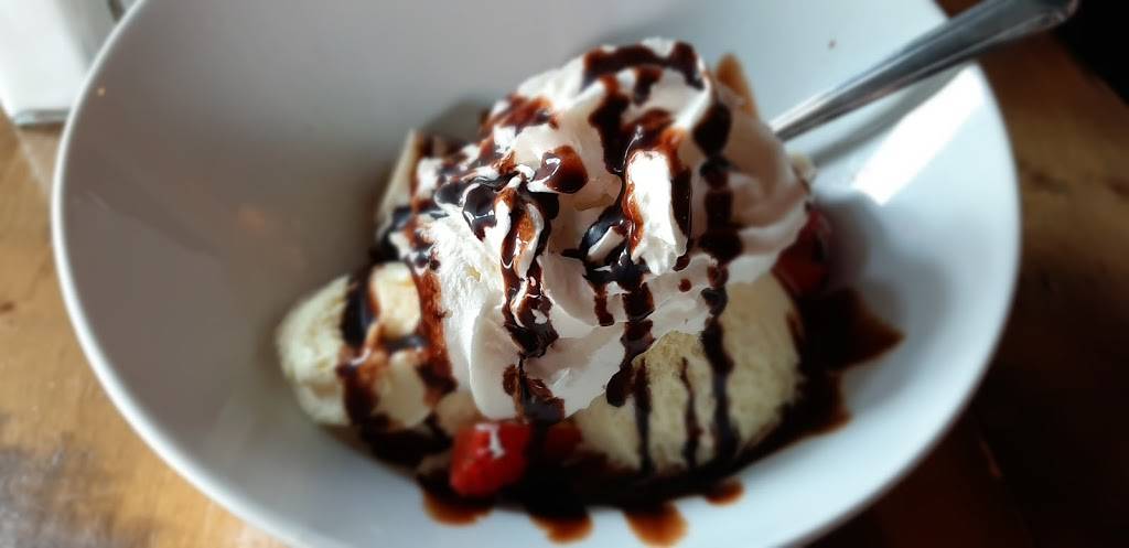 Le Bureau de Poste Trois-Rivières | restaurant | 317 Rue des Forges, Trois-Rivières, QC G9A 2G9, Canada | 8198403389 OR +1 819-840-3389