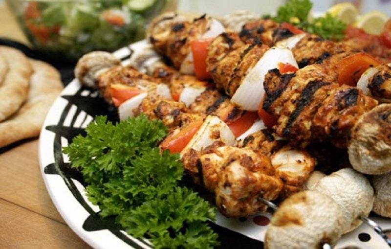 Tybahs Kebab | restaurant | 1240 Simcoe St N, Oshawa, ON L1G 1A1, Canada | 9052404611 OR +1 905-240-4611
