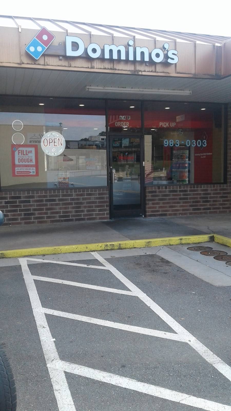 Dominos Pizza | meal delivery | 614 N Main St # R, King, NC 27021, USA | 3369830303 OR +1 336-983-0303