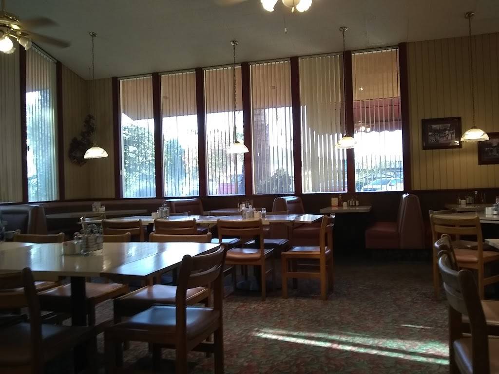 Thai House Restaurant | restaurant | 2311 Tapo St B, Simi Valley, CA 93063, USA | 8055797949 OR +1 805-579-7949