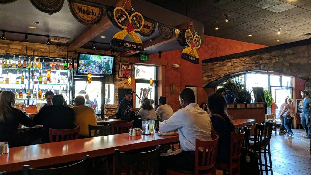 Rodrigos | restaurant | 150 W Parkridge Ave, Corona, CA 92880, USA | 9517380373 OR +1 951-738-0373