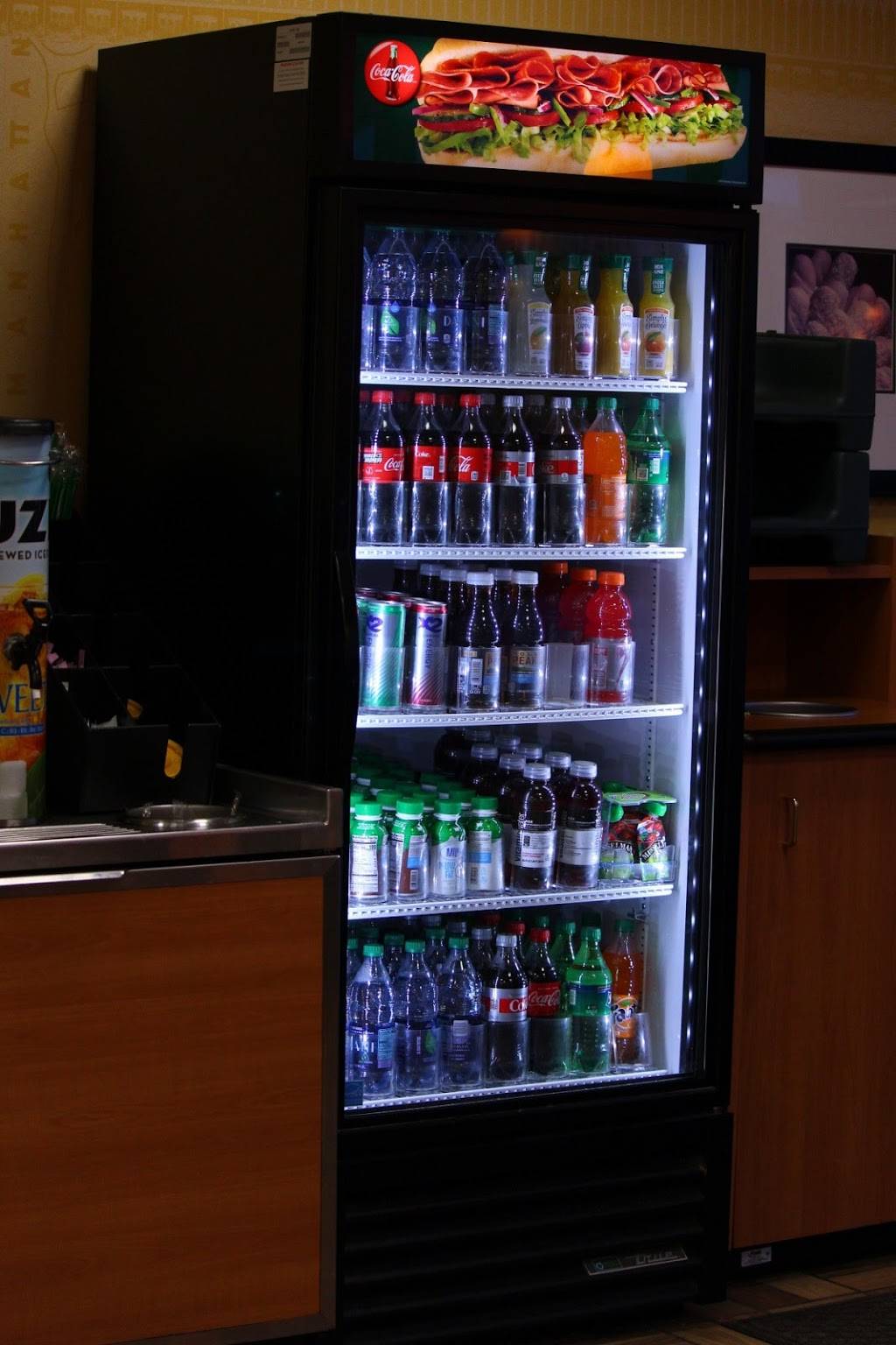 Subway Restaurants | restaurant | Crossroads W Shop Center, 2101 W Broadway Ste 102, Columbia, MO 65203, USA | 5734458456 OR +1 573-445-8456