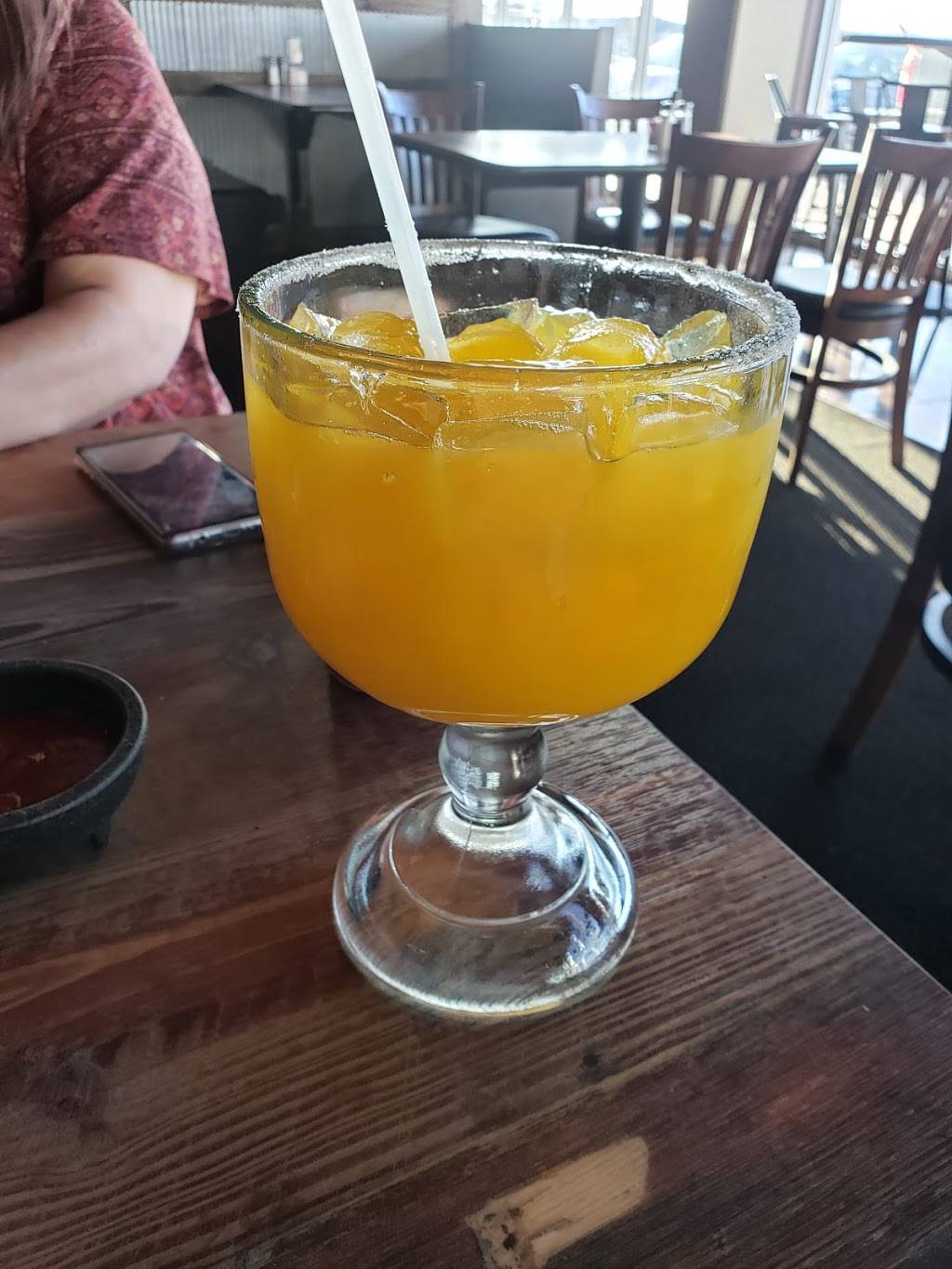 Senor Julio’s | restaurant | 2900 River Dr Ste E, Moline, IL 61265, USA | 3095243170 OR +1 309-524-3170