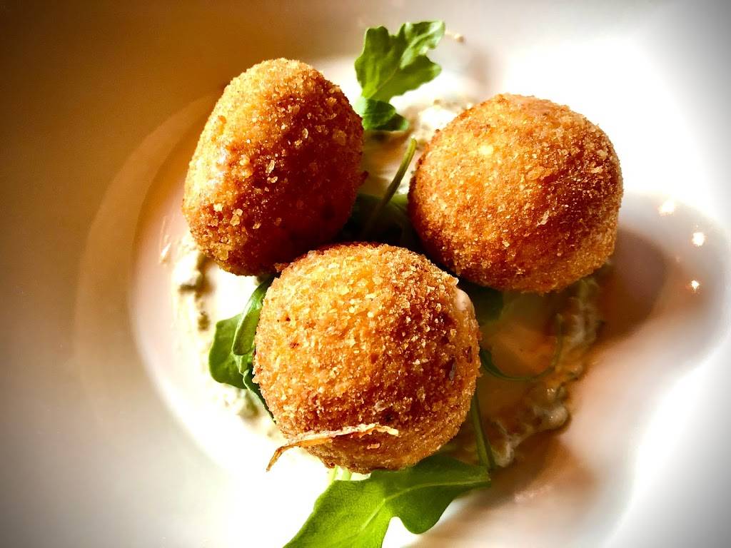 Bruxelles Brasserie | restaurant | 63-71 N Main St, Norwalk, CT 06854, USA | 2038571494 OR +1 203-857-1494