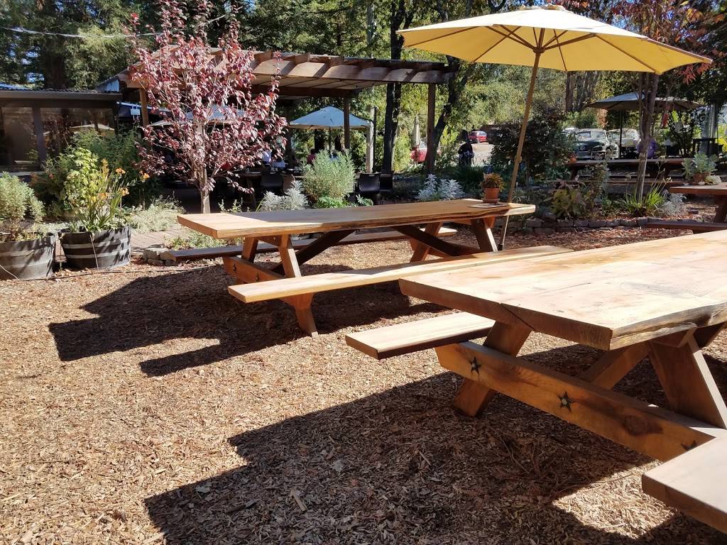 Russian River Vineyards | restaurant | 5700 CA-116, Forestville, CA 95436, USA | 7078873344 OR +1 707-887-3344