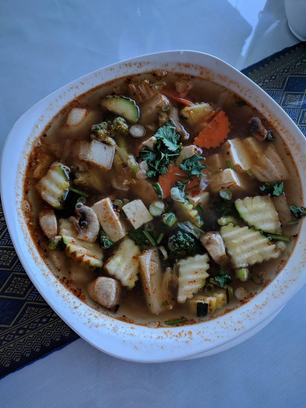 Mee Thai | restaurant | 1200 Lee Rd, Orlando, FL 32810, USA | 4078022323 OR +1 407-802-2323