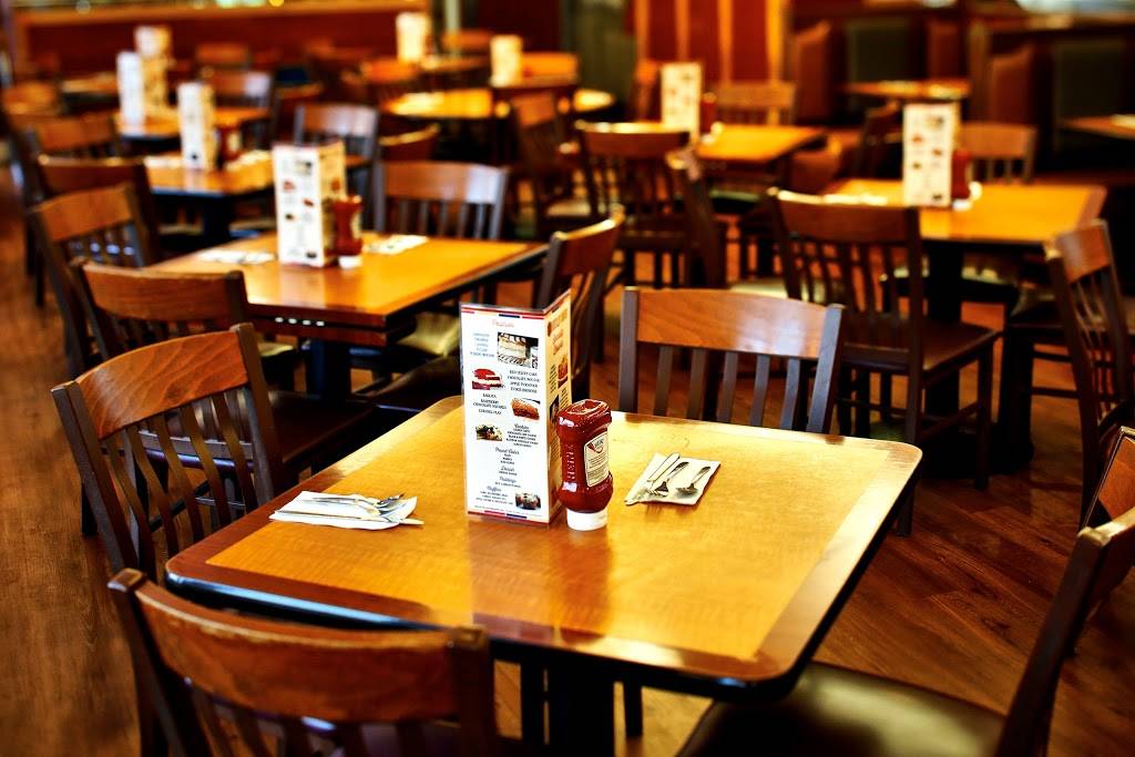 Nutley Diner | restaurant | 372 Centre St, Nutley, NJ 07110, USA | 9732350937 OR +1 973-235-0937