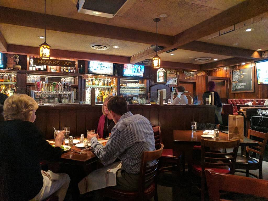 L. Woods Tap & Pine Lodge | restaurant | 7110 Lincoln Ave, Lincolnwood, IL 60712, USA | 8476773350 OR +1 847-677-3350