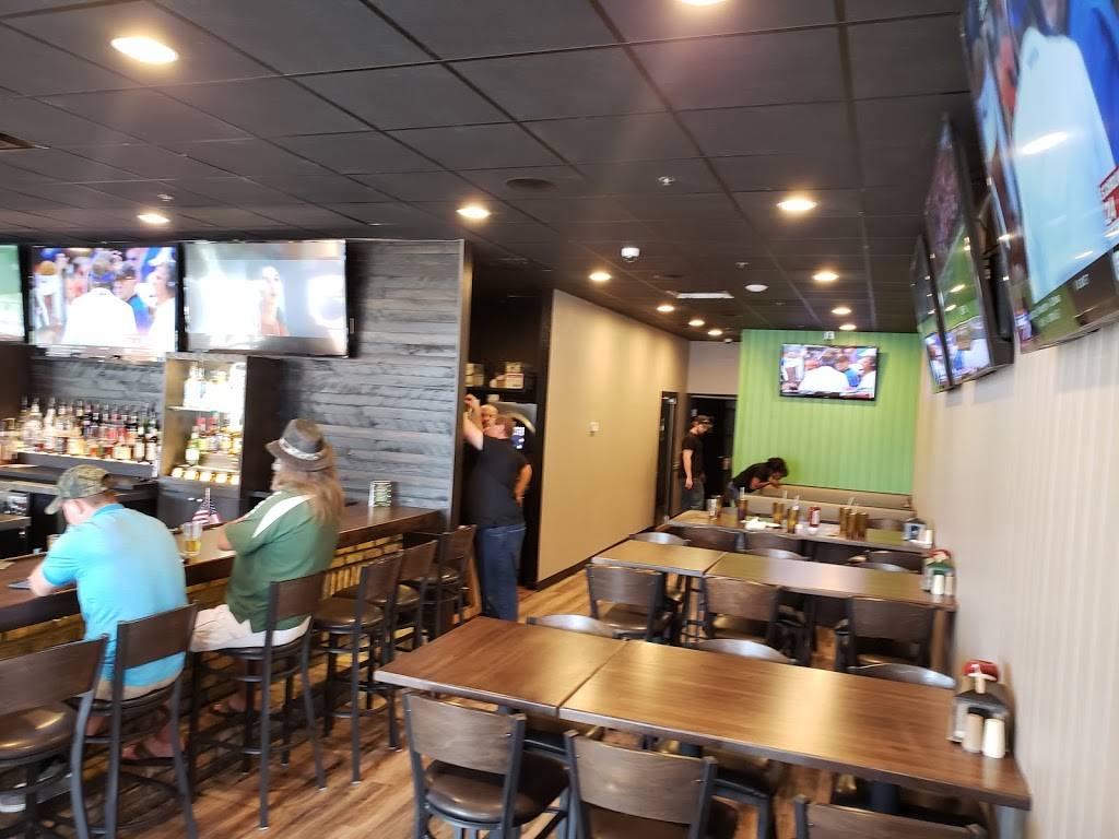 Beef O Bradys | restaurant | 16773-16775 Fishhawk Blvd, Lithia, FL 33547, USA | 8136510388 OR +1 813-651-0388