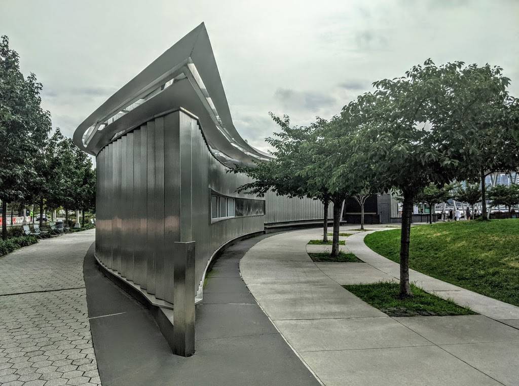 LIC LANDING | restaurant | 52-10 Center Blvd, Long Island City, NY 11101, USA | 9292960804 OR +1 929-296-0804