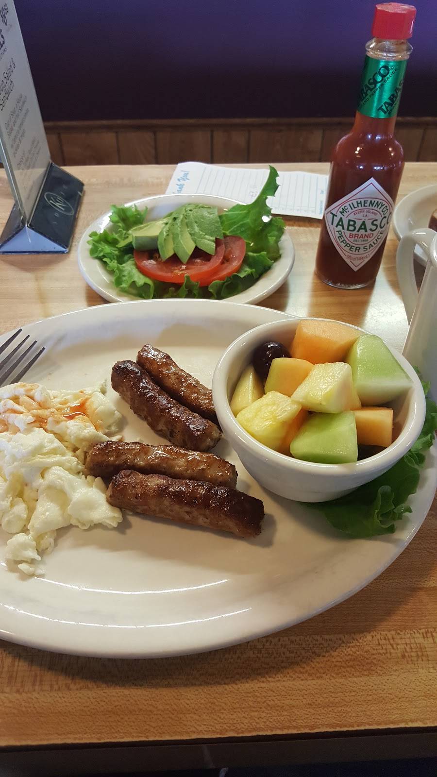 Mr Moms Cafe | restaurant | 931 Petaluma Blvd S, Petaluma, CA 94952, USA | 7077638538 OR +1 707-763-8538