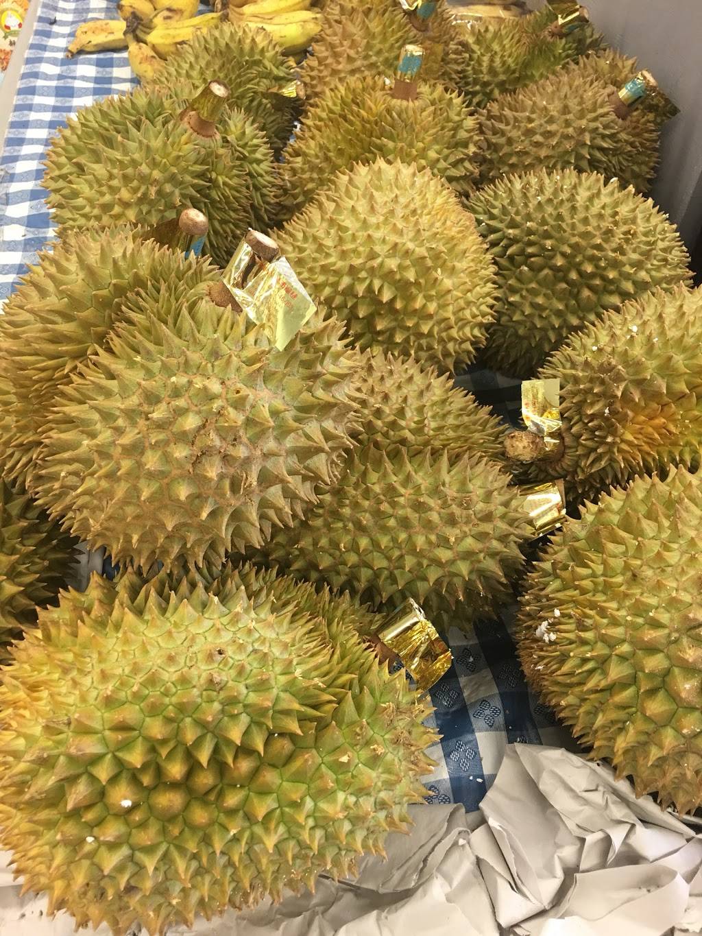 Pho Winglee & Winglee Exotic Fruists market combine | restaurant | 111 S Dobson Rd STE 106, Mesa, AZ 85202, USA | 4806681060 OR +1 480-668-1060