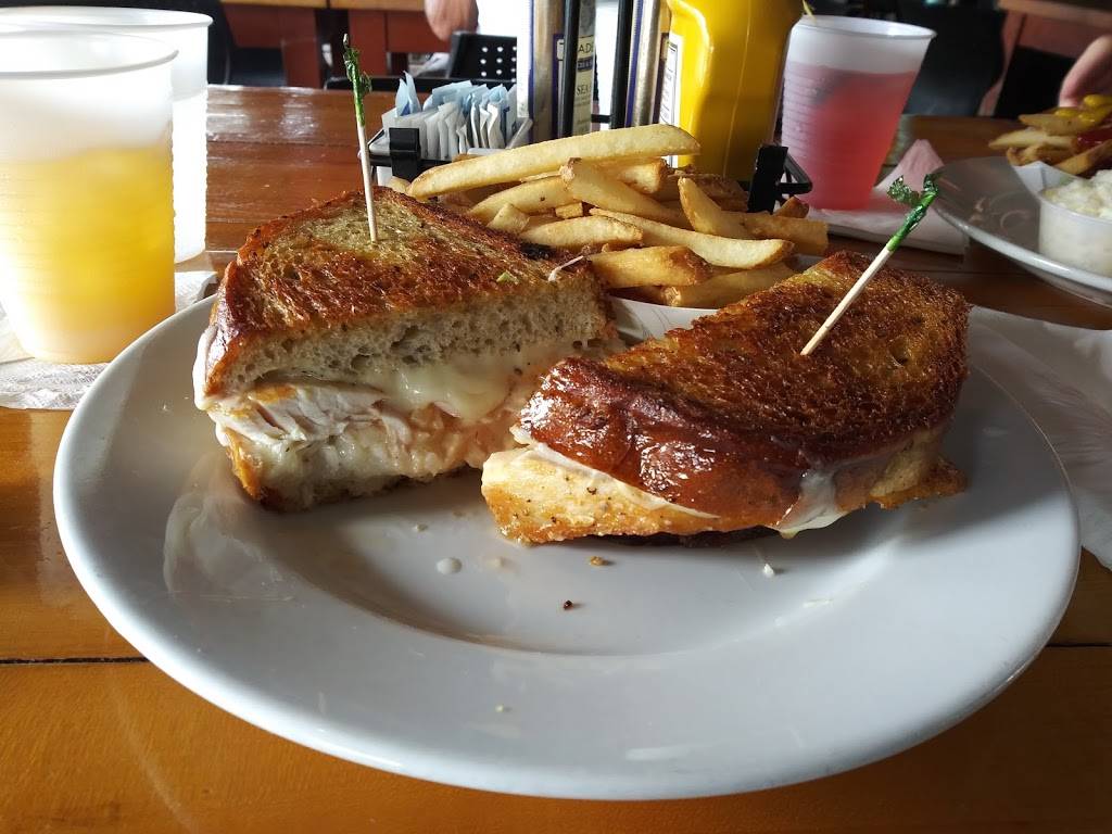 Flip Flops Dockside Eatery | restaurant | 3051 NE 32nd Ave, Fort Lauderdale, FL 33308, USA | 9545671672 OR +1 954-567-1672