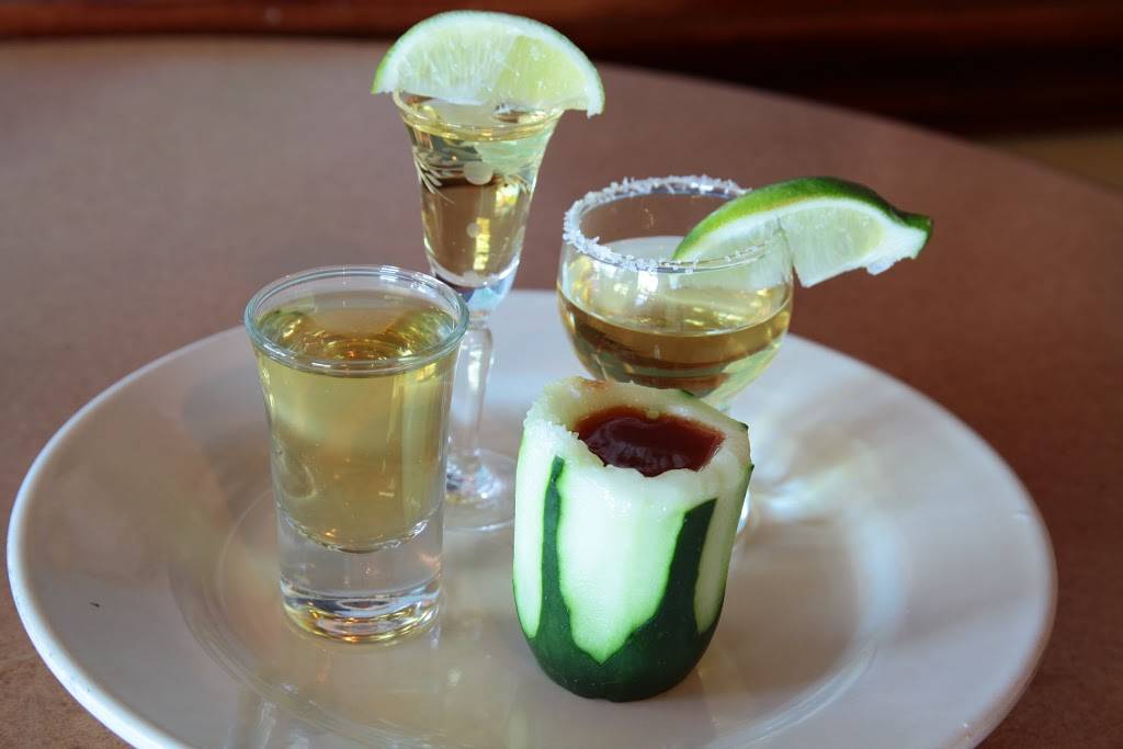 Laredos Restaurant | restaurant | 9797 W Higgins Rd, Rosemont, IL 60018, USA | 8476850673 OR +1 847-685-0673