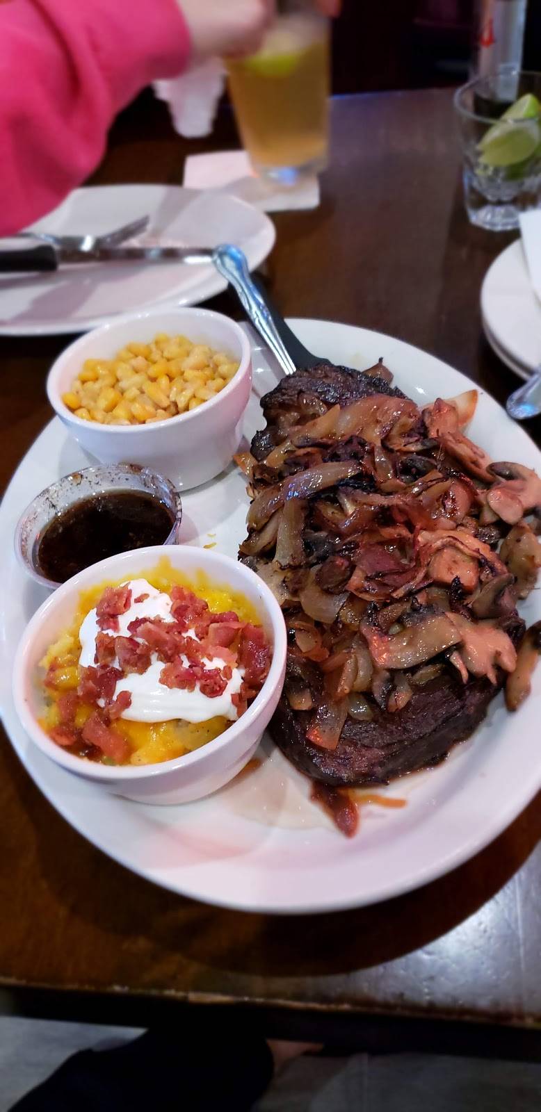 Hops & Barley Bar & Grill | restaurant | 18561 Allen Rd, Melvindale, MI 48122, USA | 3135863125 OR +1 313-586-3125