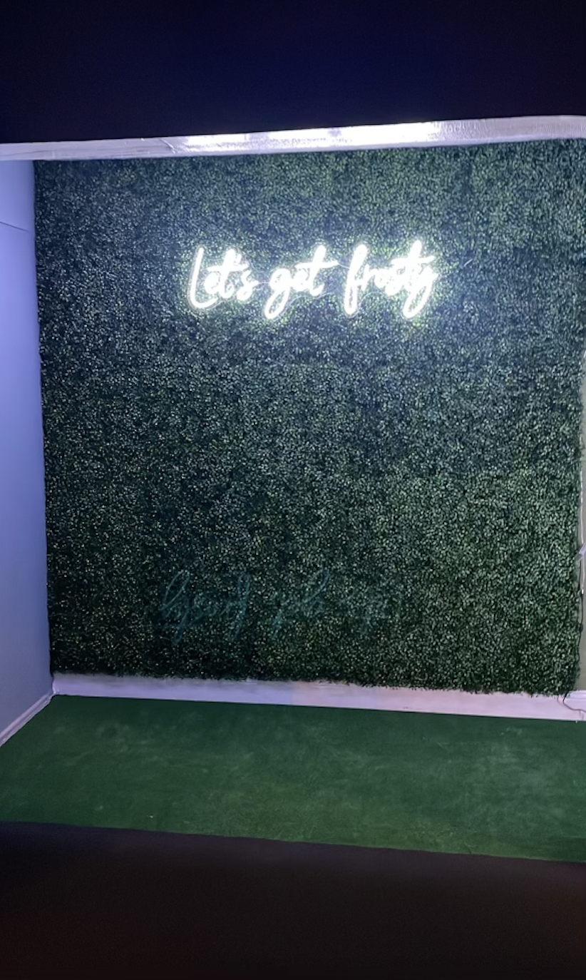 Daiquiri Factory Restaurant & Lounge | restaurant | 5379 St Clair Ave., Cleveland, OH 44103, USA | 2166349043 OR +1 216-634-9043