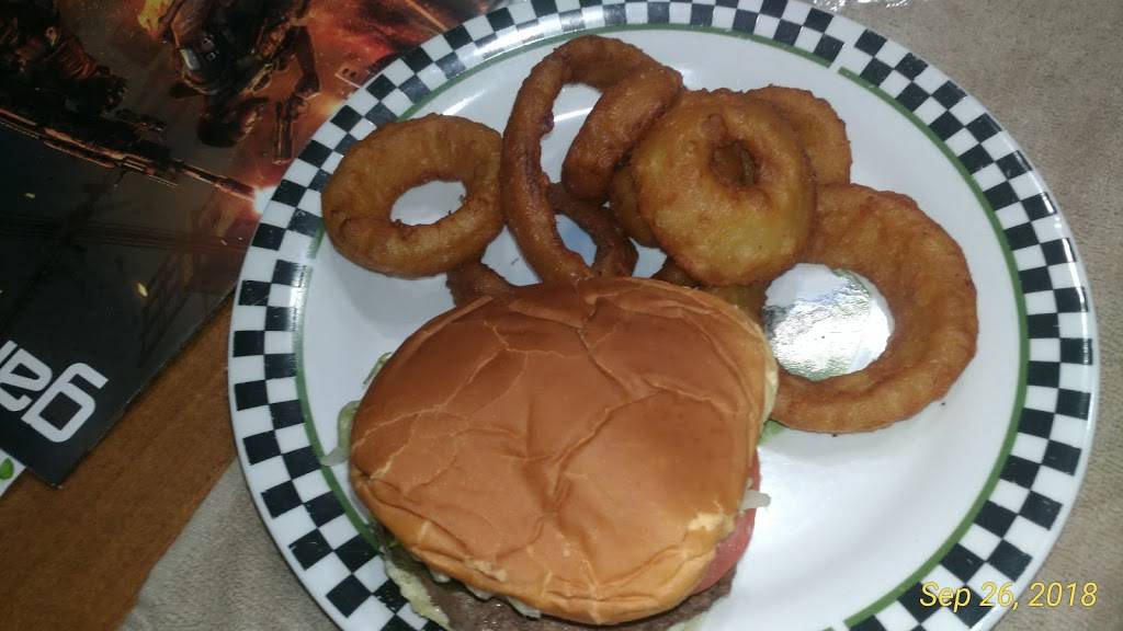 Beckys Grocery and Grill | restaurant | 3856 Laws Chapel Rd, Maryville, TN 37803, USA | 8653796121 OR +1 865-379-6121