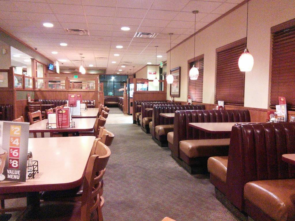 Dennys | restaurant | 14240 US-395, Adelanto, CA 92301, USA | 7605309983 OR +1 760-530-9983