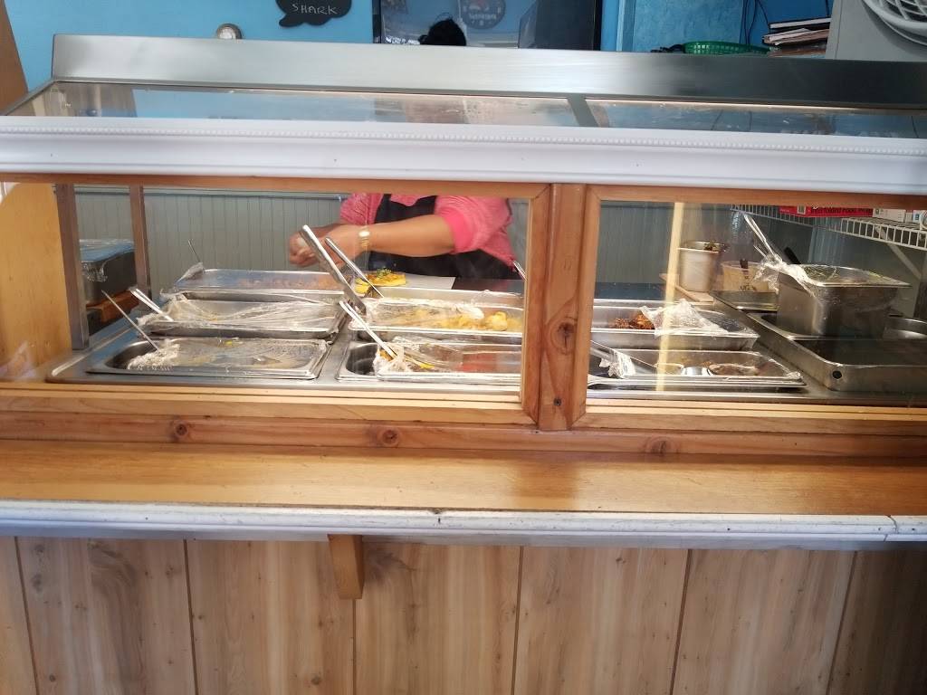 D Coal Pot | restaurant | 984 Hyde Park Ave, Boston, MA 02136, USA | 8573459512 OR +1 857-345-9512