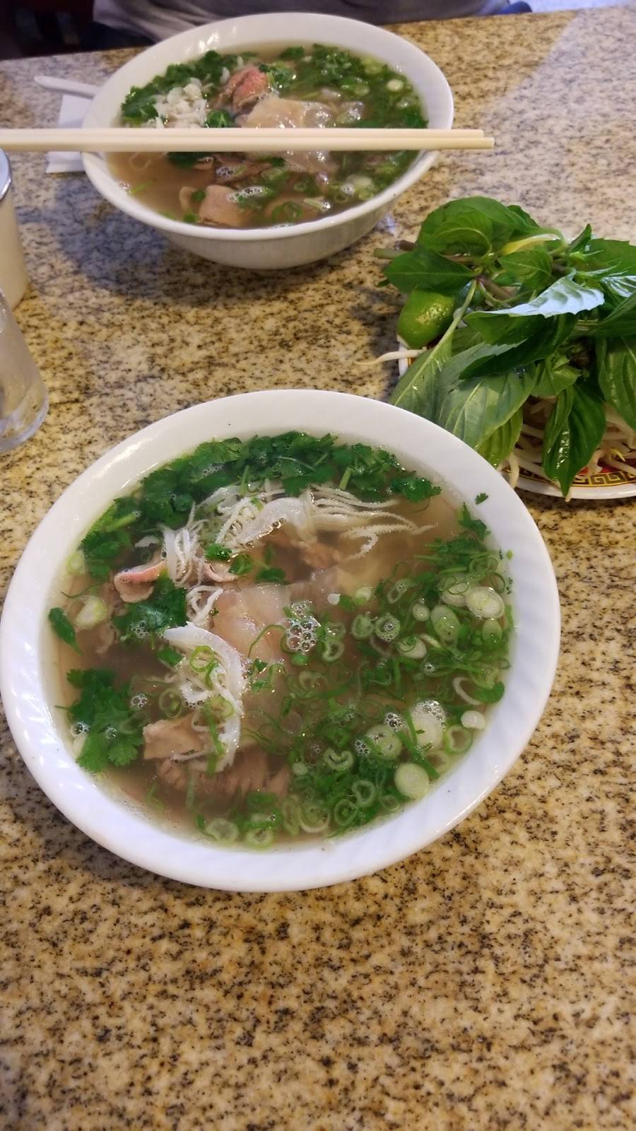 Pho75 | restaurant | 3103 Graham Rd, Falls Church, VA 22042, USA | 7032041490 OR +1 703-204-1490