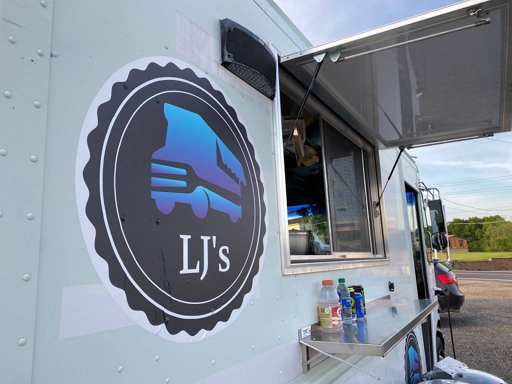 LJs Food Truck | restaurant | 10960 W Akron-Canfield Rd, Canfield, OH 44406, USA | 2347160636 OR +1 234-716-0636
