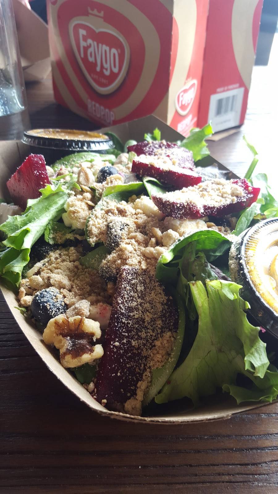 Stache International | restaurant | 1416 E Fisher Service Dr, Detroit, MI 48207, USA | 3139746895 OR +1 313-974-6895