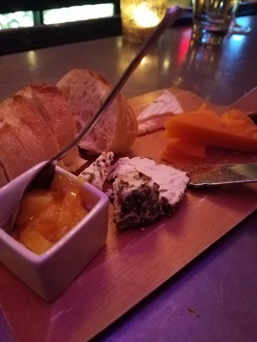 Suba Tapas | restaurant | 272 North St, Harrisburg, PA 17101, USA | 7172337358 OR +1 717-233-7358