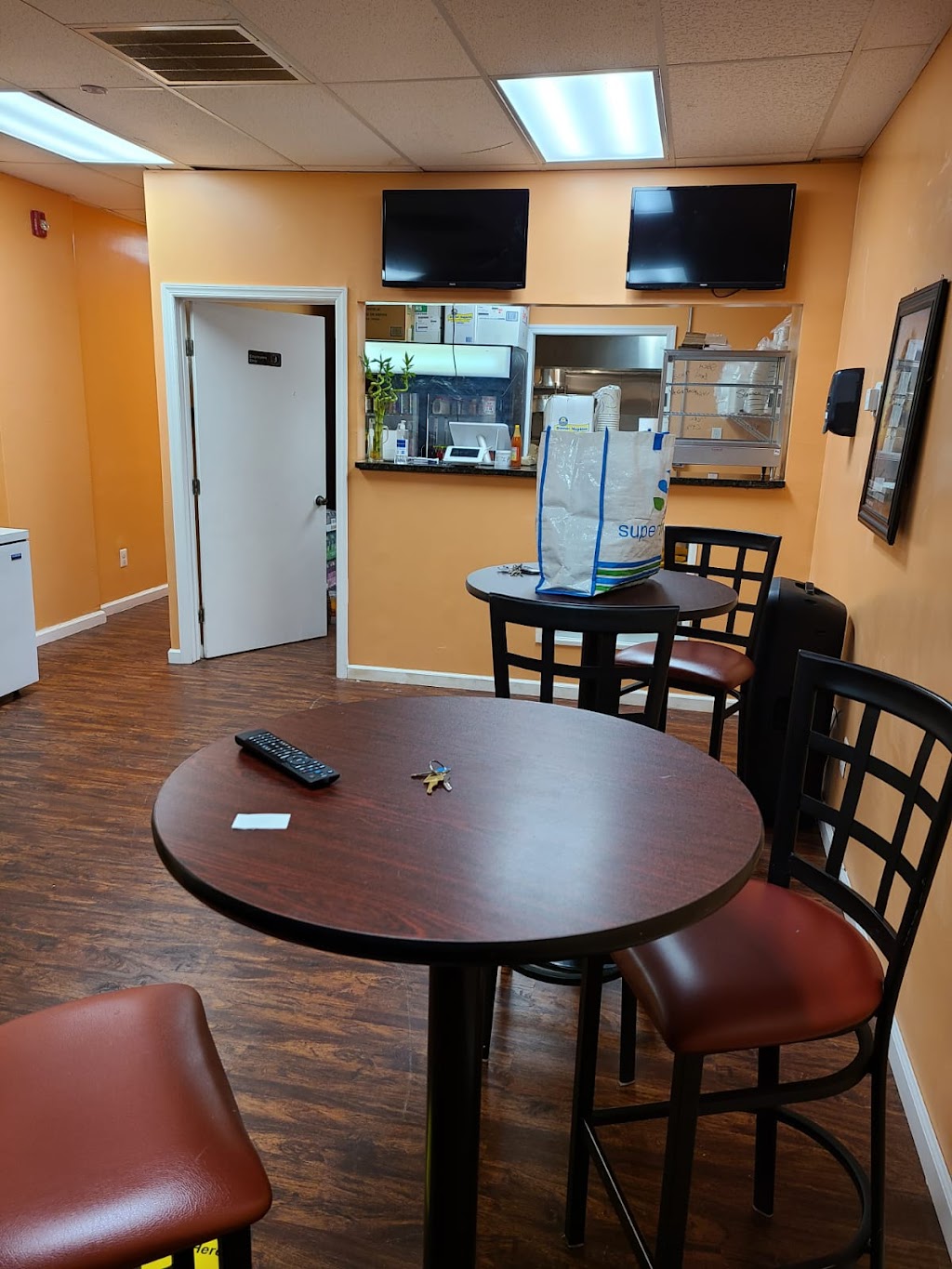 Jewels Caribbean Cuisine | restaurant | 109 Grove Terrace, Newark, NJ 07106, USA | 2488818659 OR +1 248-881-8659