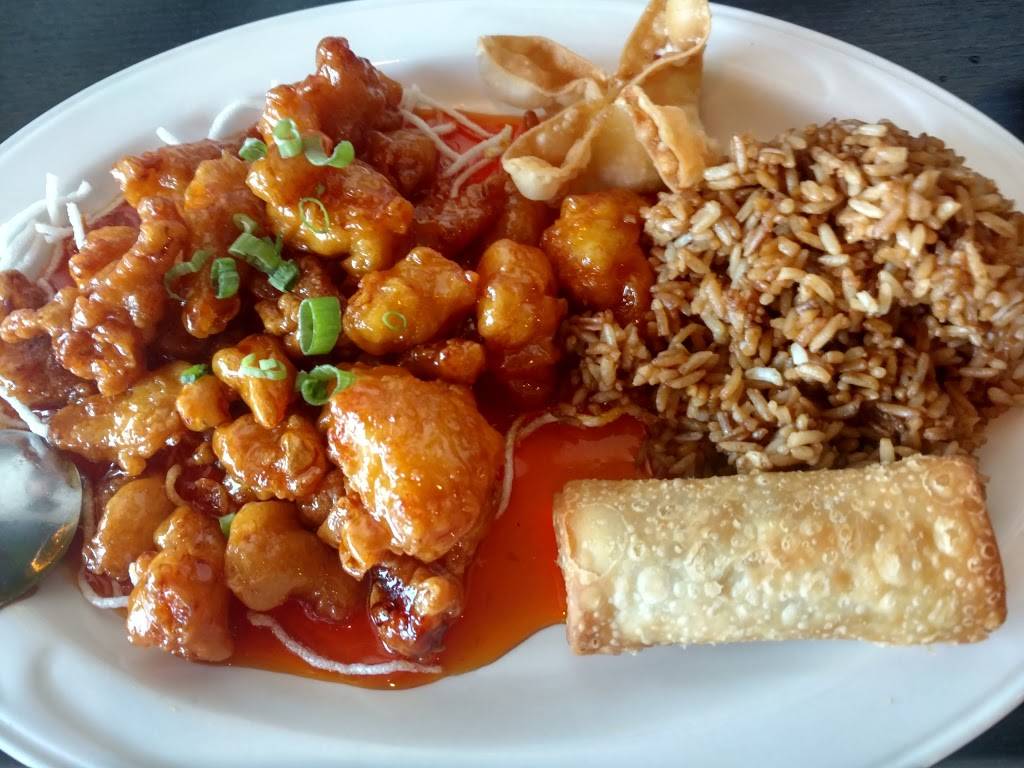 Moon China Bistro - Ocotillo | restaurant | 3165 S Alma School Rd #16, Chandler, AZ 85248, USA | 4808558550 OR +1 480-855-8550