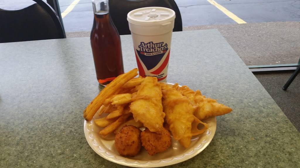 Arthur Treachers Fish & Chips | restaurant | 4451 Mahoning Ave, Youngstown, OH 44515, USA | 3307926764 OR +1 330-792-6764