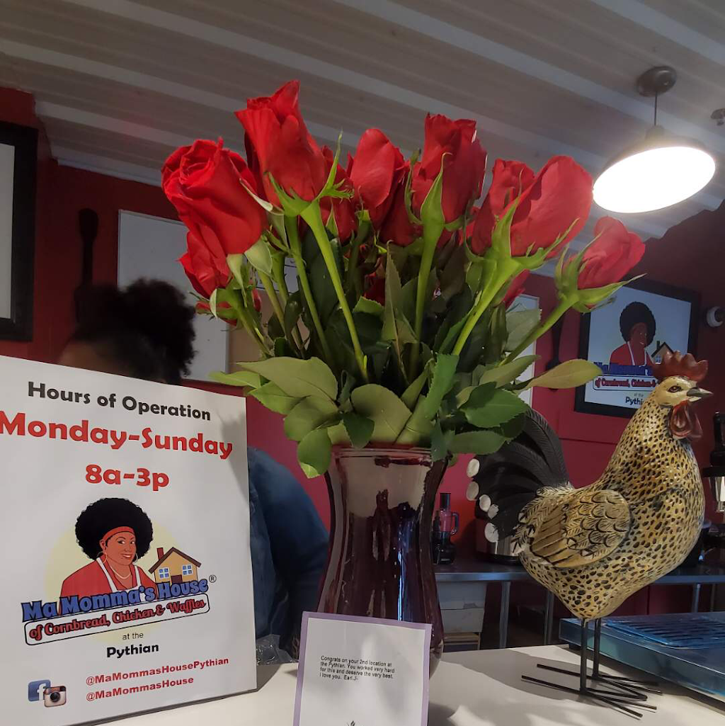 Ma Mommas House at The Pythian Market | restaurant | 234 Loyola Ave #14, New Orleans, LA 70112, USA | 5049202858 OR +1 504-920-2858